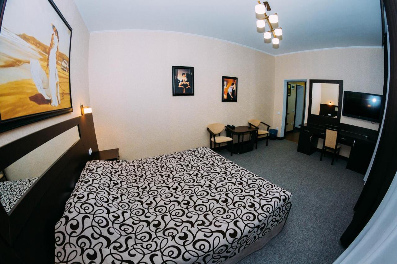Delta Hotel Волкове Екстериор снимка