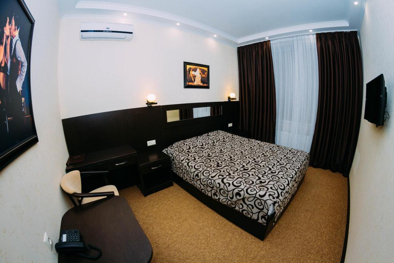 Delta Hotel Волкове Екстериор снимка